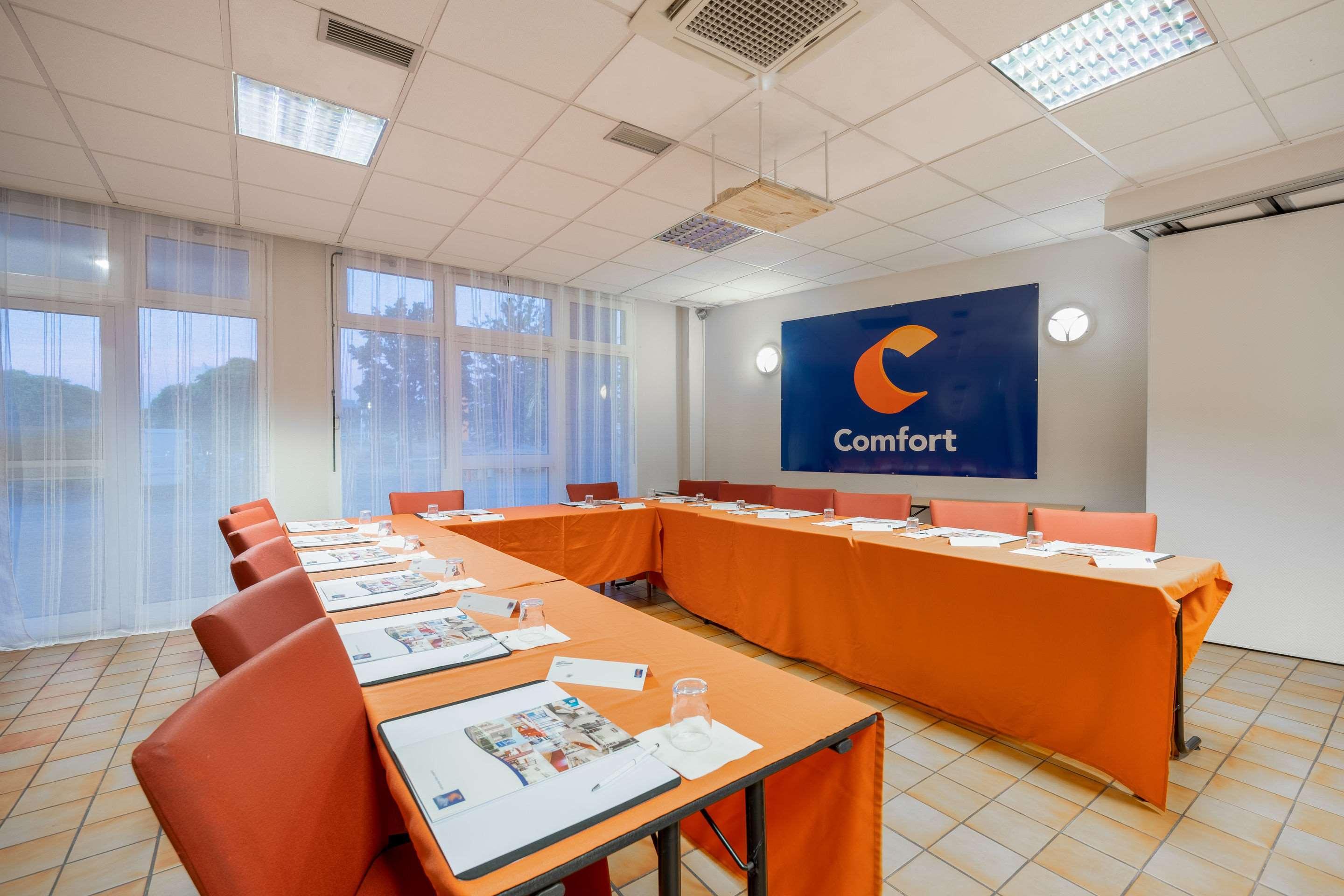 Comfort Hotel Montlucon Ngoại thất bức ảnh